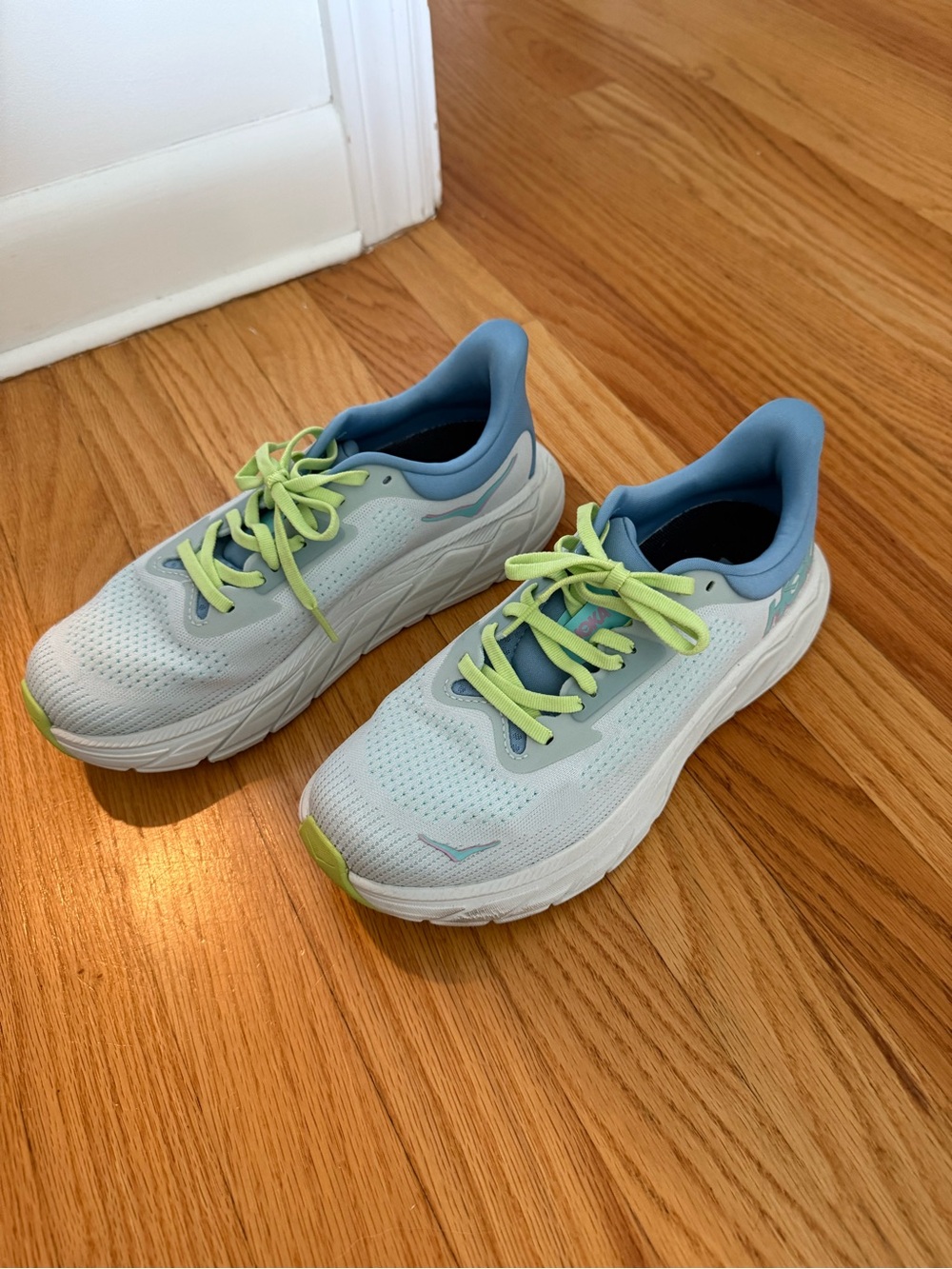HOKA ARAHI 7